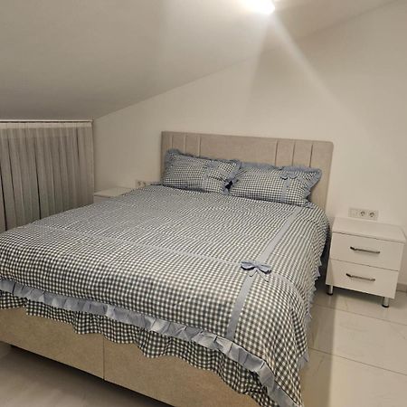 Modern Apartment In Very Quiet Location In Darica, Istanbul Esterno foto