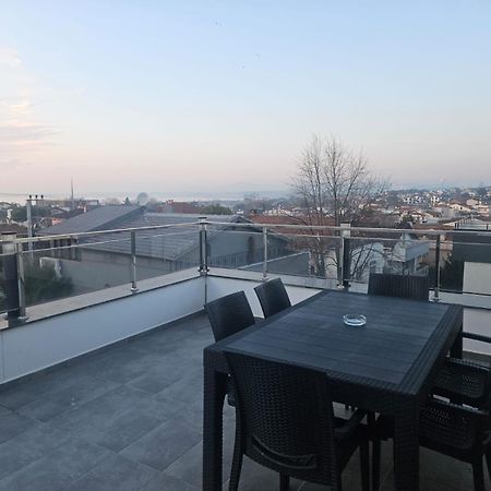 Modern Apartment In Very Quiet Location In Darica, Istanbul Esterno foto