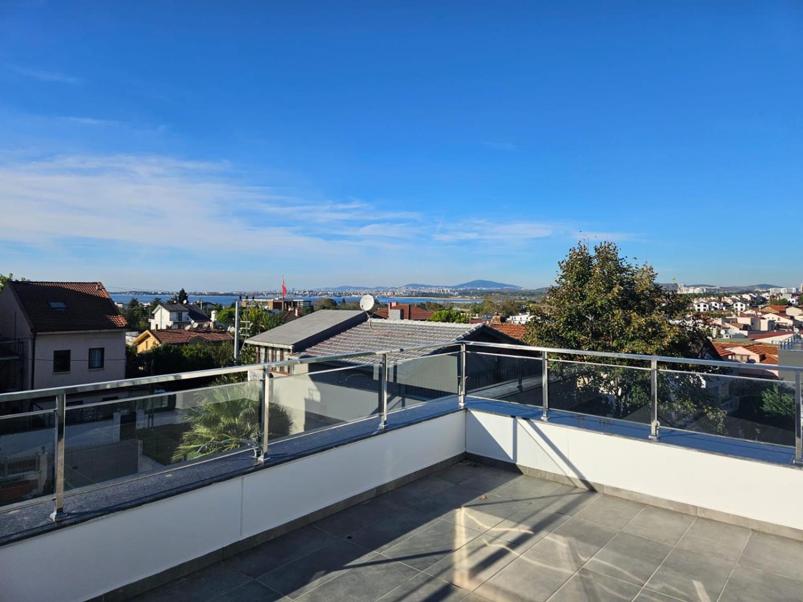 Modern Apartment In Very Quiet Location In Darica, Istanbul Esterno foto