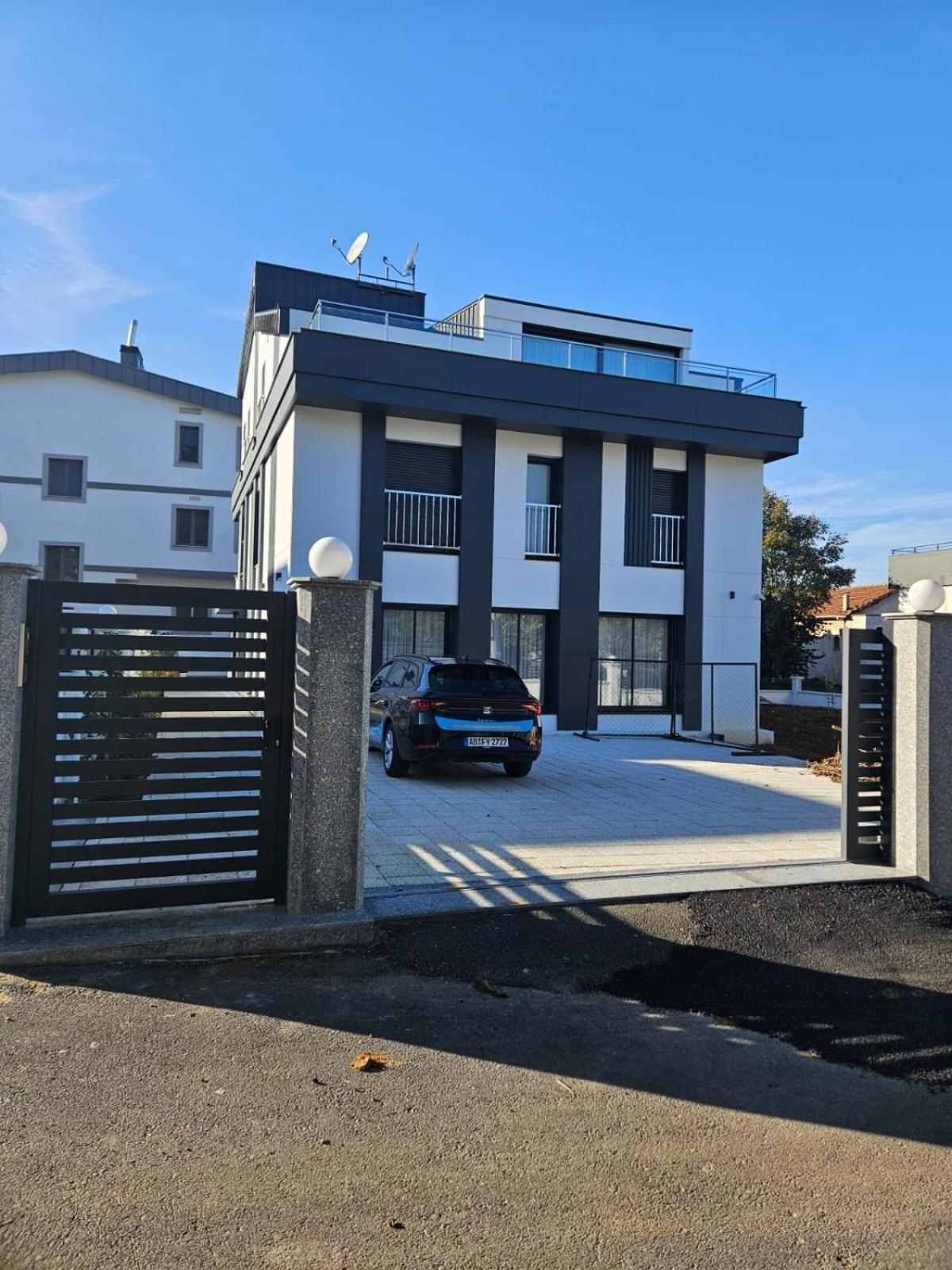 Modern Apartment In Very Quiet Location In Darica, Istanbul Esterno foto