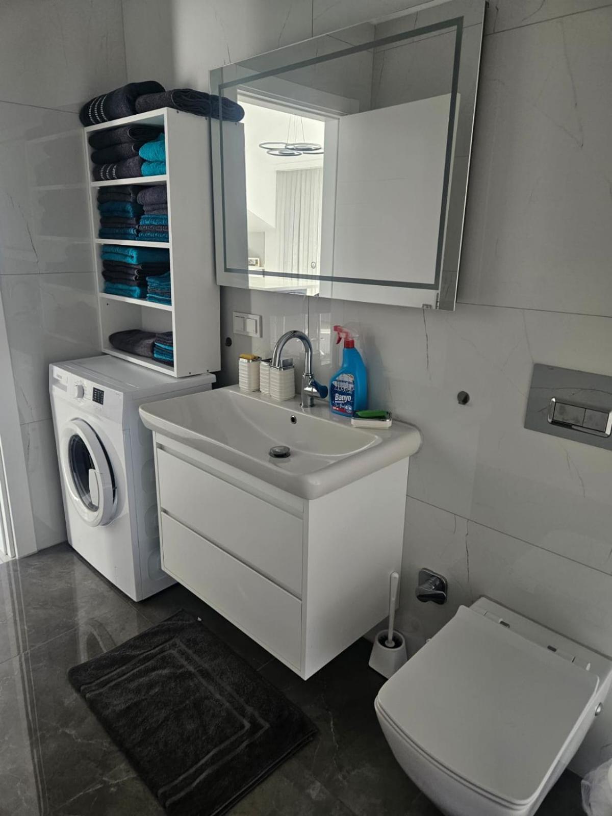 Modern Apartment In Very Quiet Location In Darica, Istanbul Esterno foto